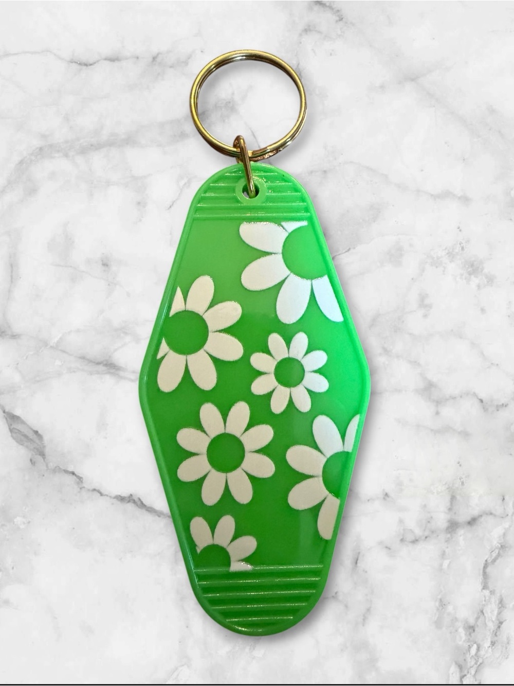 Green Daisy Keychain Tag - Floral Retro Key Fob